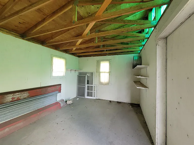 980 Wenzel Ln — Photo 27