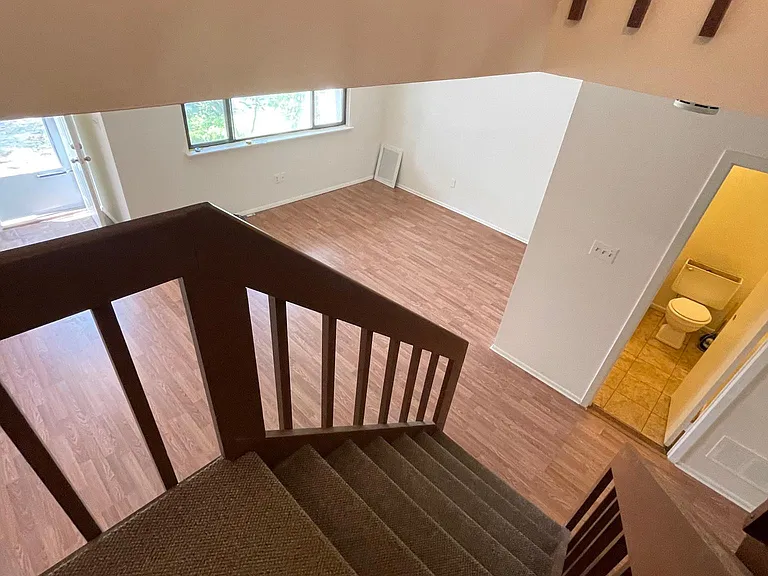 2815 Forsythia Ct — Photo 9