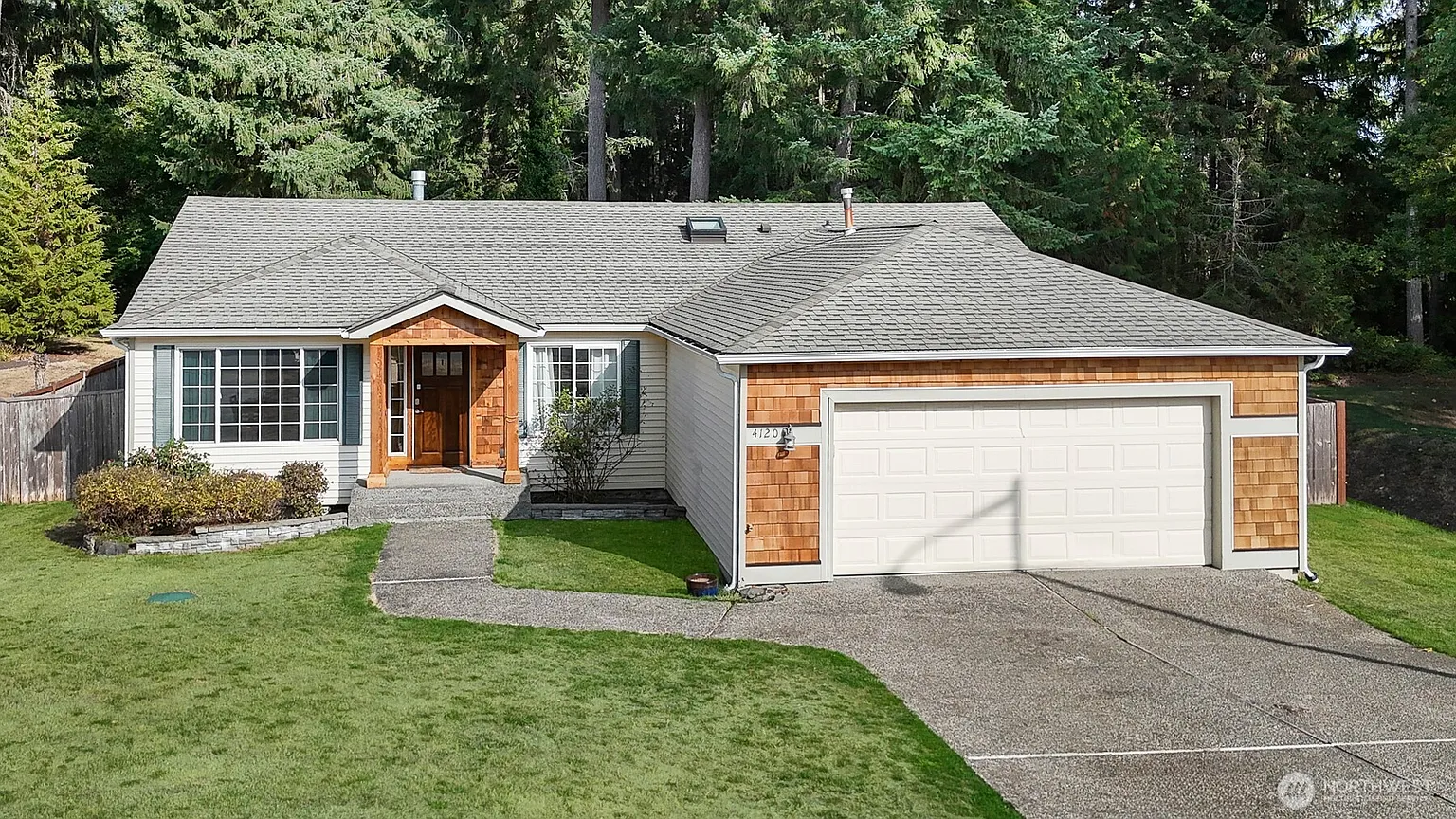 4120 Arbor Drive SE photo 1