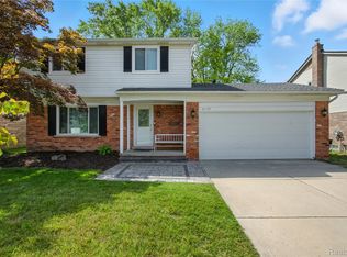 45179 Rudgate Rd, Canton, MI 48188