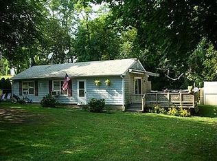 5275 New Suffolk Ave, Mattituck, NY 11952
