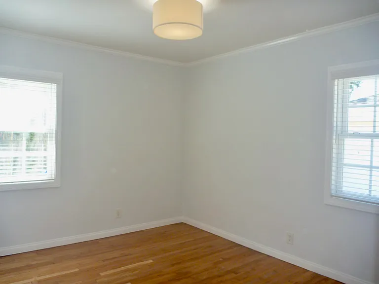 845 Flower Ave — Photo 40
