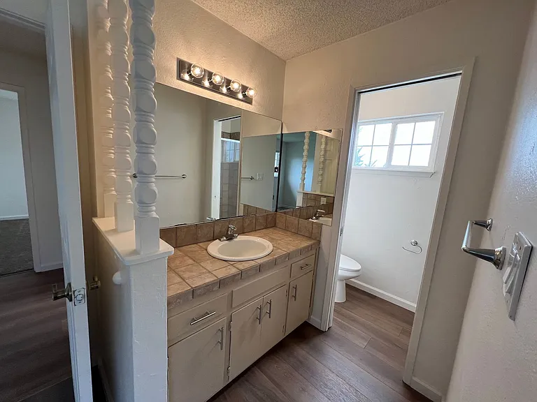 838 El Dorado St — Photo 27