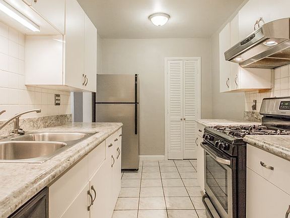 5th image of 7260 Dartmouth Ave #1