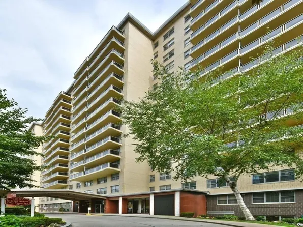 175-20 Wexford Terrace #11J, Jamaica Estates, NY 11432