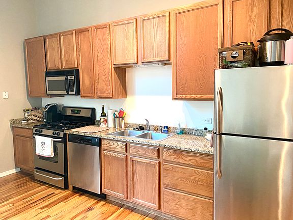 5th image of 1645 W Ogden Ave Unit 534