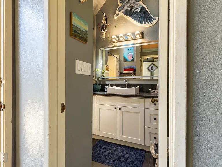 411 E Foothill Blvd #3 — Photo 8