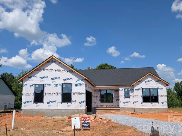 1306 Copper Leaf Dr, Rock Hill, SC 29732