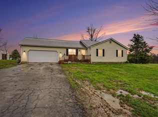 422 Sevilla Dr, Waverly, OH 45690