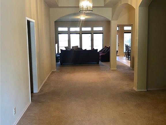 5th image of 4405 Santa Olivia St