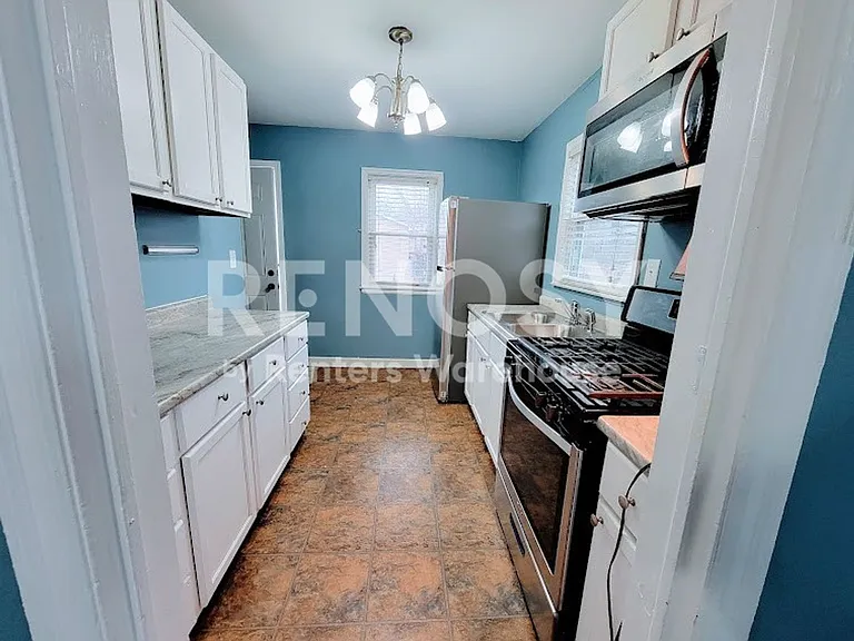 875 Agate St — Photo 12