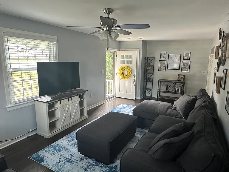 1800 Westhill Rd — Photo 2