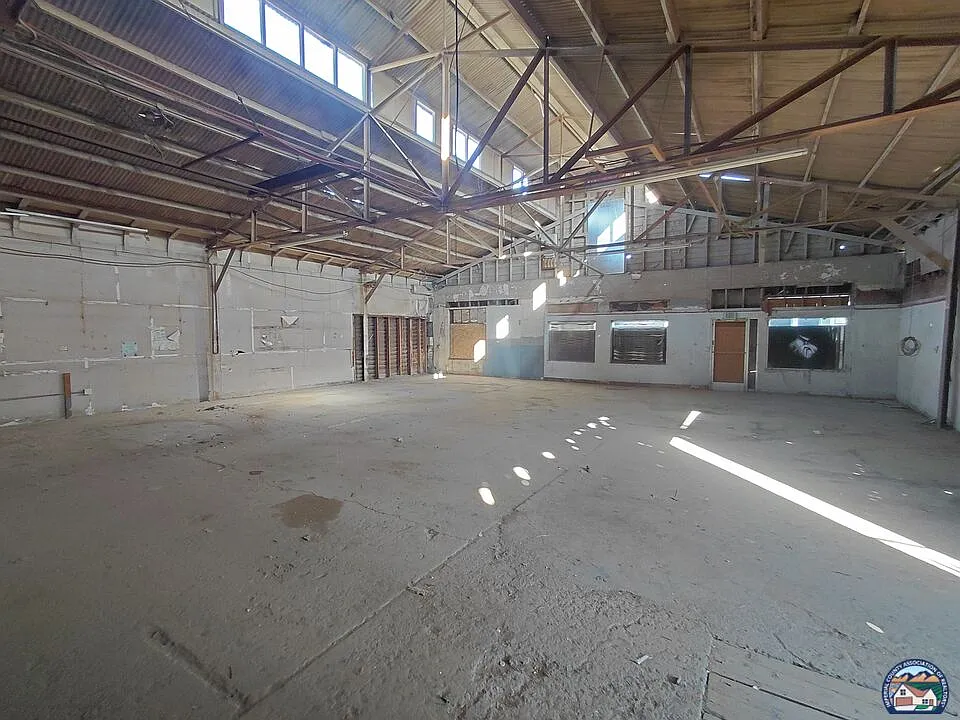 Studio, 4000 sqft, $2,000 — Photo 4