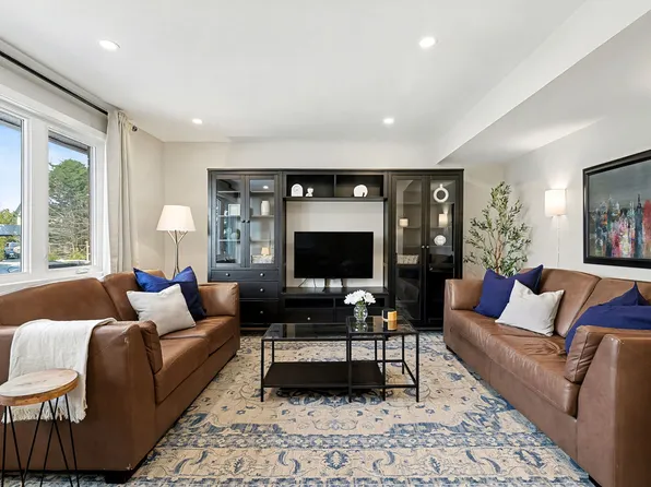 (undisclosed Address), Ottawa, ON K2H 5G5