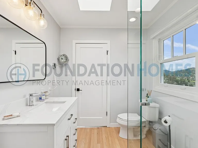 4 Loring Ave — Photo 19