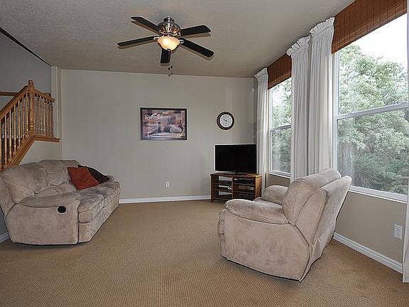 3rd image of 1508 W Cabernet Dr #f-2 #F-2