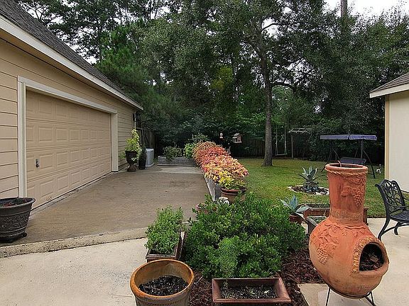 4th image of 23846 Creek Wood Dr