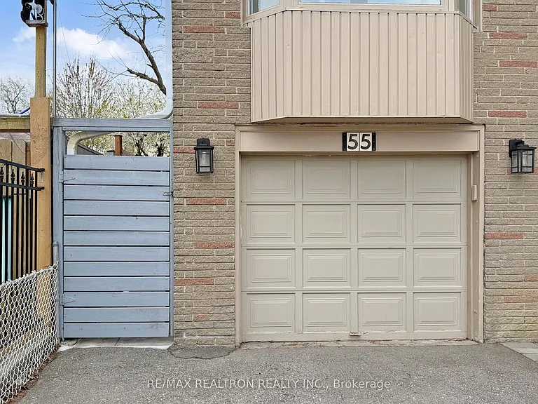 55 Danby Ave #BASEMENT — Photo 28