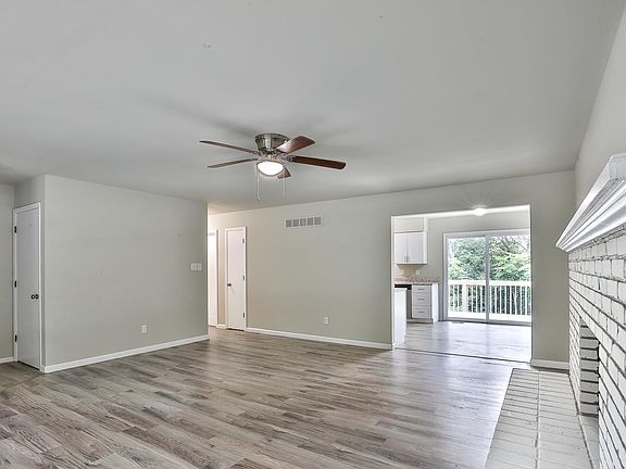 5th image of 8524 Hillsboro House Springs Rd