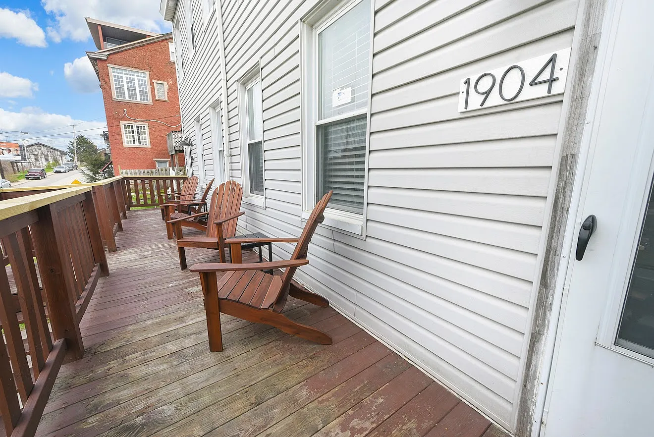 3 bed, $1,790 — Photo 2