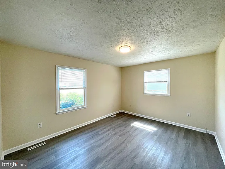 45743 Dee Ct — Photo 12