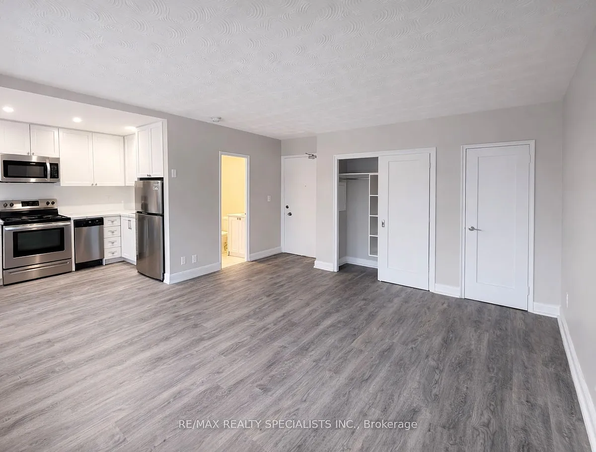 Building Photo - 118 Tyndall Ave #505
