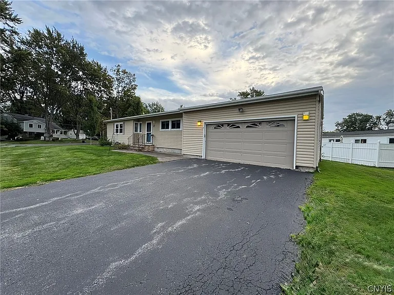 17 Gooseberry Ln — Photo 1