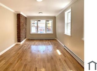 3367 Fenton Ave #1F, Bronx, NY 10469