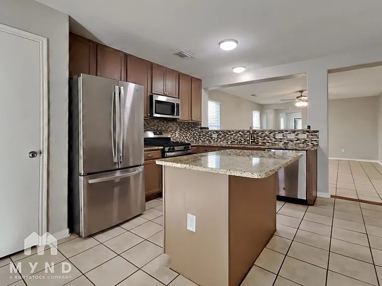 21307 Shadow River Ln — Photo 6
