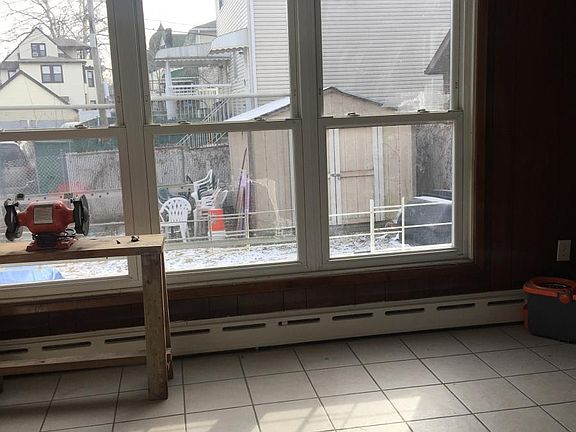 5th image of 140 Norwood Ave #1