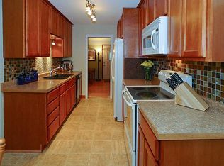 4402 Hodgson Rd, Shoreview, MN 55126