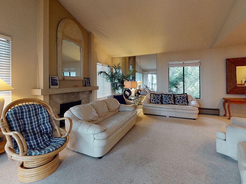 1st image of 36 Ocean Pines Ln