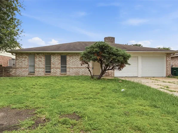 6122 S Greenpark Dr, Houston, TX 77072