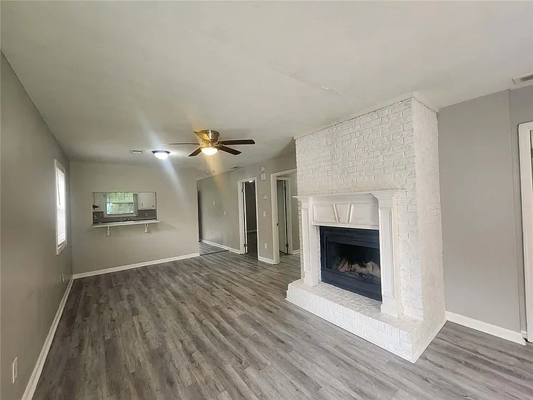 1168 Pinedale Cir NW — Photo 3