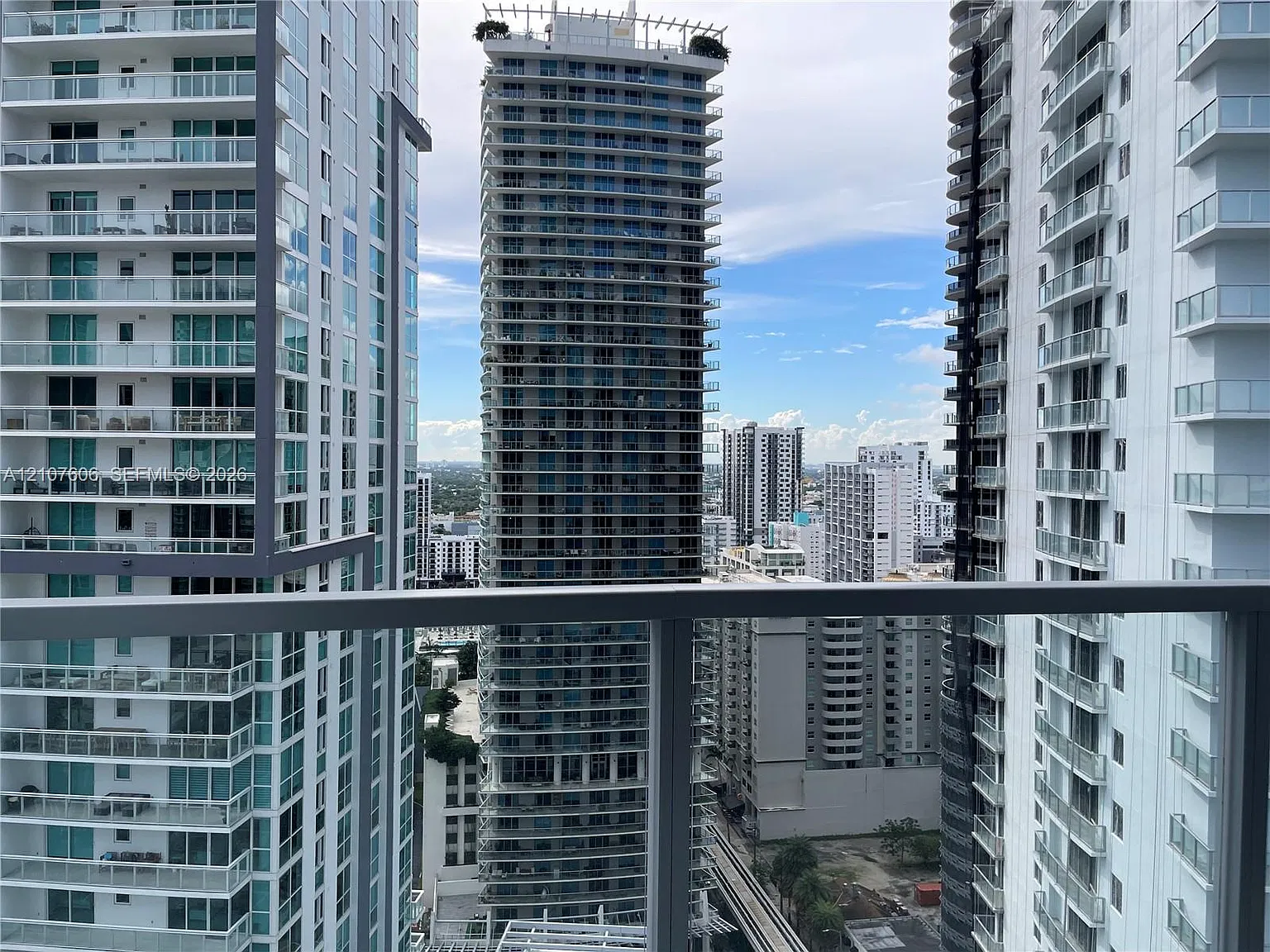 1060 Brickell Condo — Photo 2