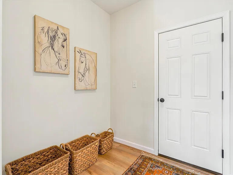 103 Janine Way — Photo 6