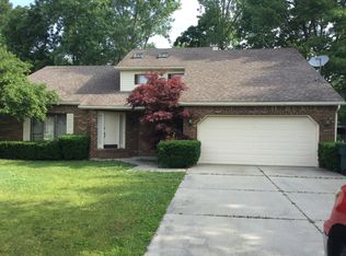 4504 W Petty Rd, Muncie, IN 47304