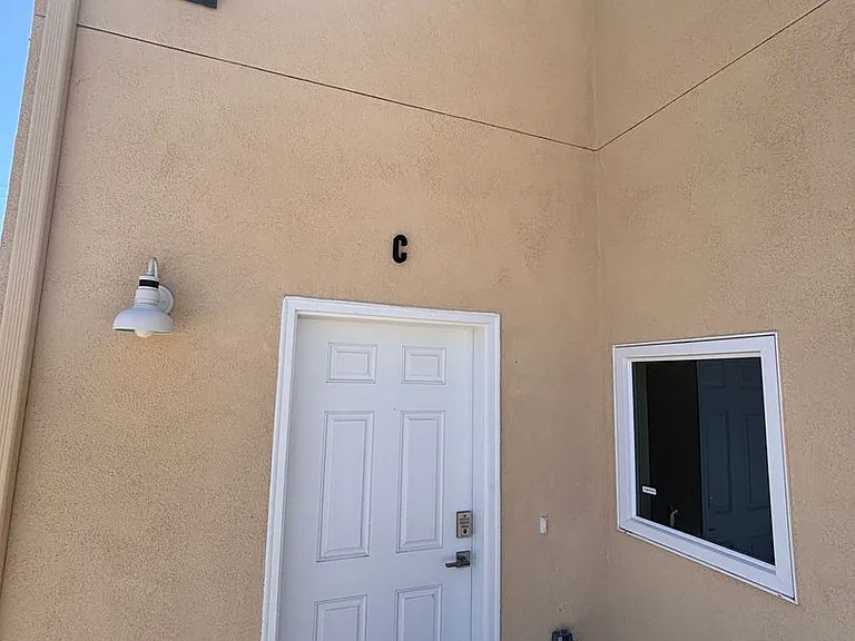 630 Harbour Way — Photo 13