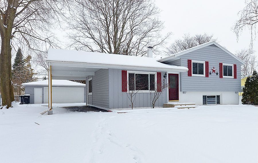 1st image of 8603 N 51st St