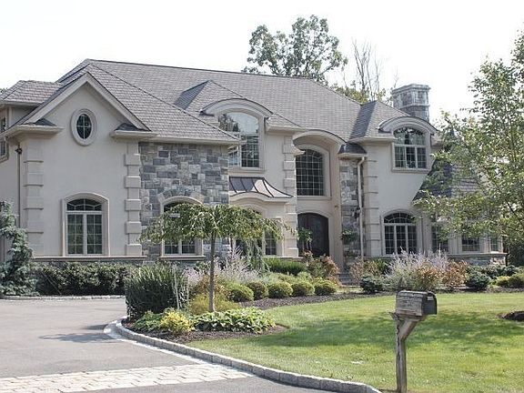 5th image of 516 Mountain Ave