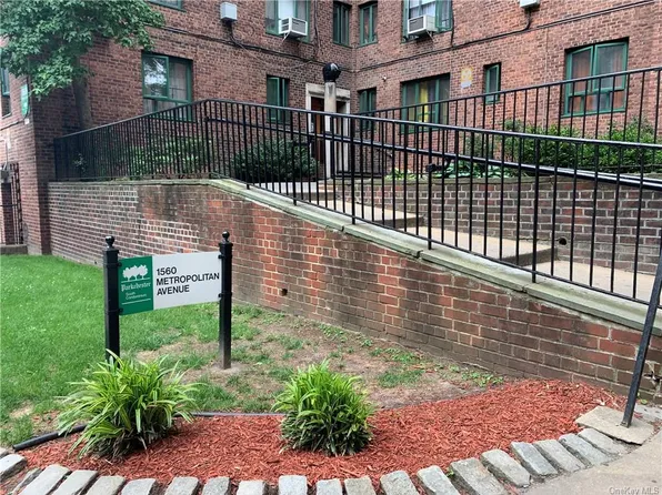 1560 Metropolitan Ave APT 1G, Bronx, NY 10462