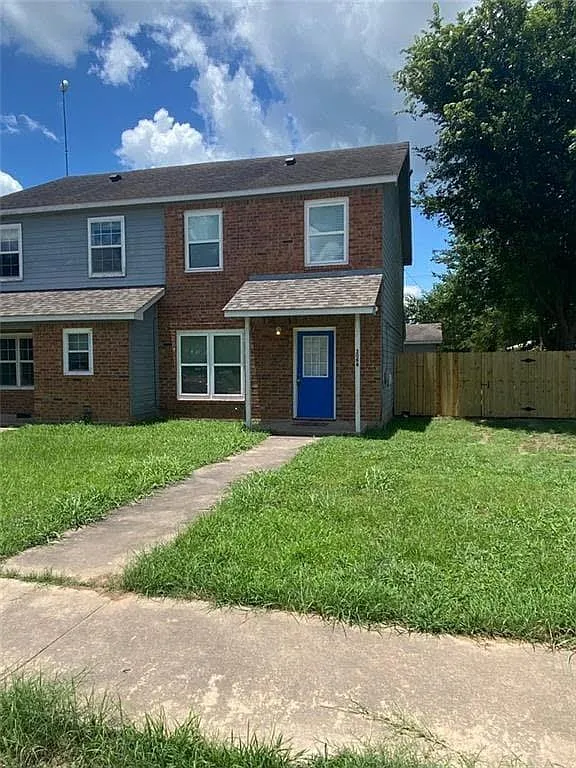 3 bed, 2.0 bath, 1188 sqft, $1,450 — Photo 3