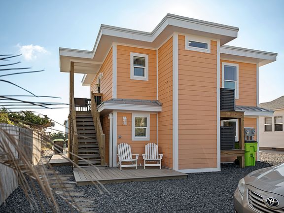 3rd image of 2350 W Beach Dr