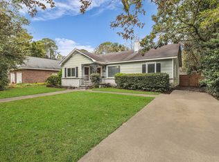 136 E 57th St #1, Savannah, GA 31405