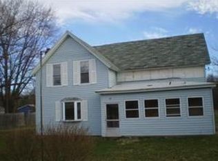 19 Andrus St, Silver Creek, NY 14136