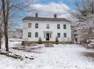 4 Perrin Rd, Woodstock, CT 06281