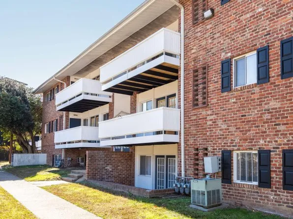 Ashton Square Apartments
