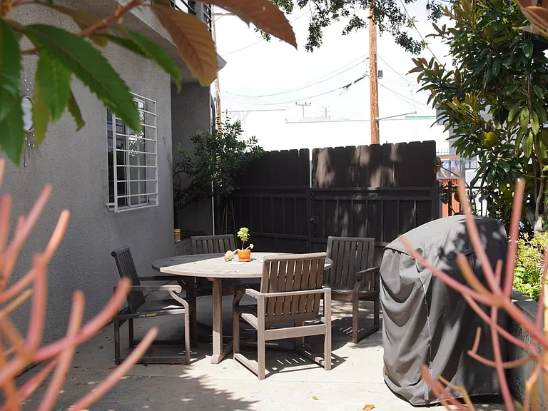 845 Brooks Ave #2 — Photo 17