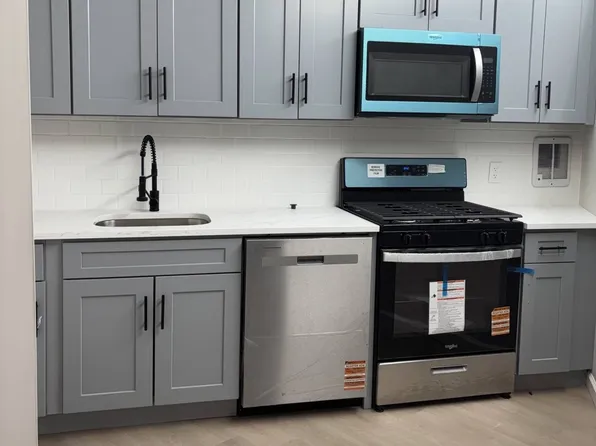 2 Bay Club Dr APT 15R, Flushing, NY 11360