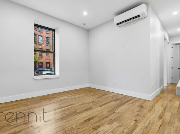 265 Malcolm X Boulevard image 3 of 27